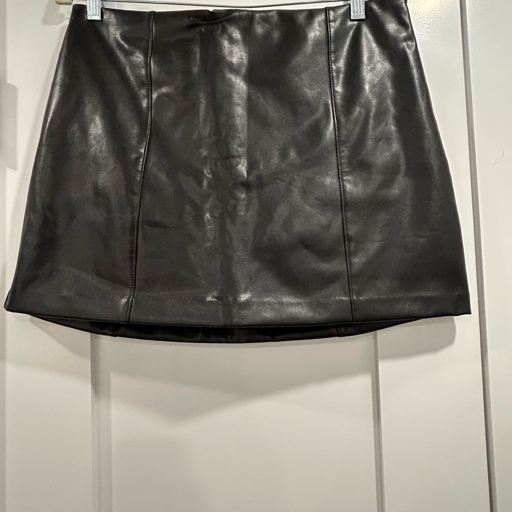 Abercrombie & Fitch Mini Black Leather Skirt/skort